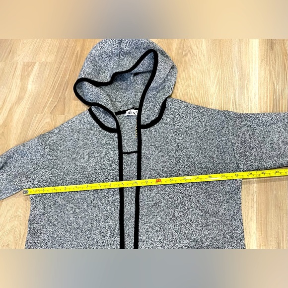 Sz.M/L-NWOT- DEX- Hooded Open Cardigan Grey w/Black Trim. - Picture 10 of 10